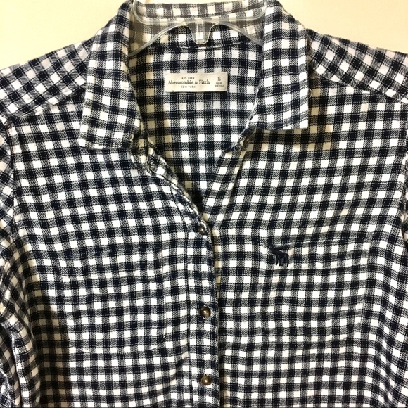 Abercrombie & Fitch Button Down Shirt Small - Picture 3 of 8
